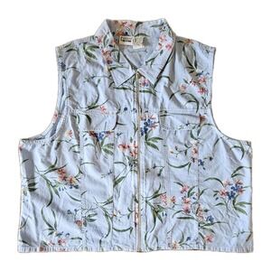 Capacity Woman Vest Top Womens 2XL Blue Floral Zip Up Sleeveless Casual Chambray